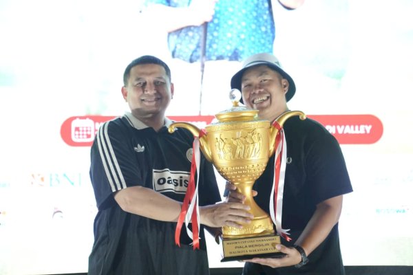 Wali Kota Makassar Buka dan Ikut Berlaga di Turnamen Golf Mayor’s Cup Semarak HUT Kota Ke-418
