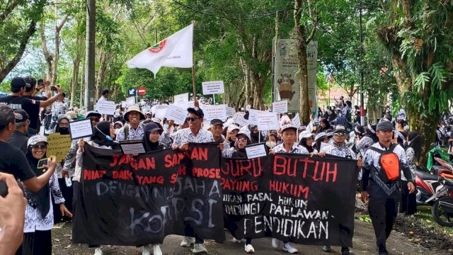 DPRD Luwu Utara Terima Aspirasi Ribuan Guru, Janji Kawal Kasus PTDH Dua ASN