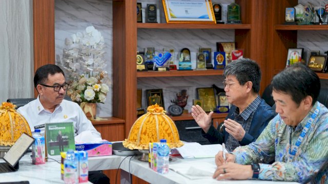 Sekretaris Daerah Provinsi Sulawesi Selatan, Jufri Rahman menerima audiensi Konsulat Jenderal Jepang di Makassar, Ohashi Koichi.