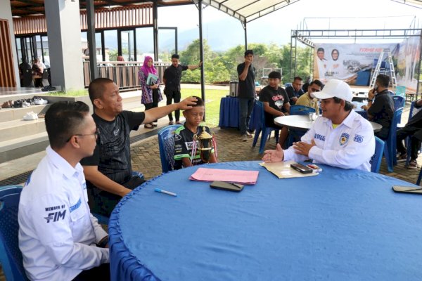 Didukung Bupati Ibas, Hilal Siap Bawa Nama Lutim Bergaung di Grand Final Motoprix