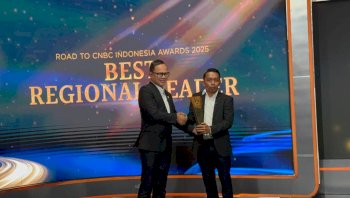 Bikin Bangga! Bupati Sidrap Raih Penghargaan Nasional di CNBC Indonesia Awards 2025