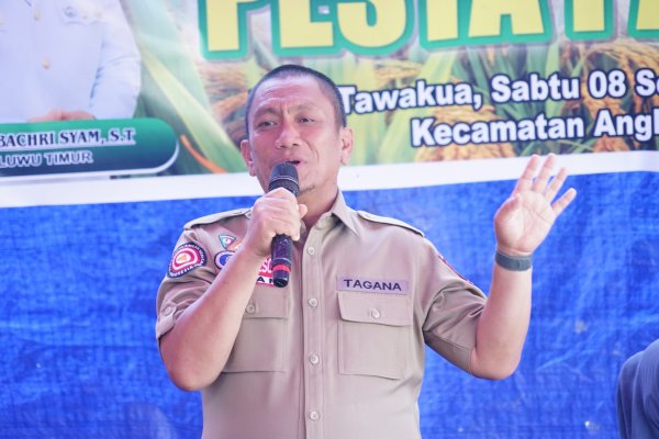 Hadiri Pesta Panen, Bupati Ibas Pastikan Pengairan Permanen Bagi Desa Tawakua