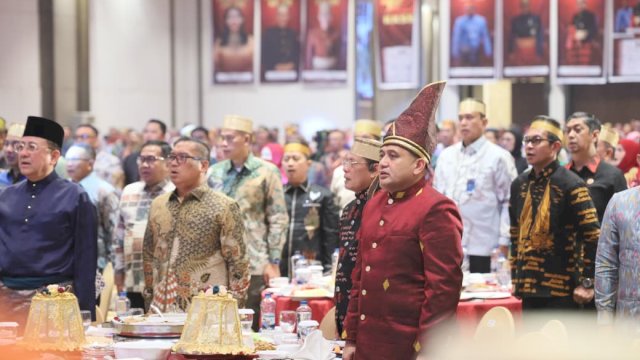 Wali Kota Makassar, Munafri Arifuddin, bersama Wakil Wali Kota Makassar, Aliyah Mustika Ilham, kompak menghadiri Mukernas KKSS.