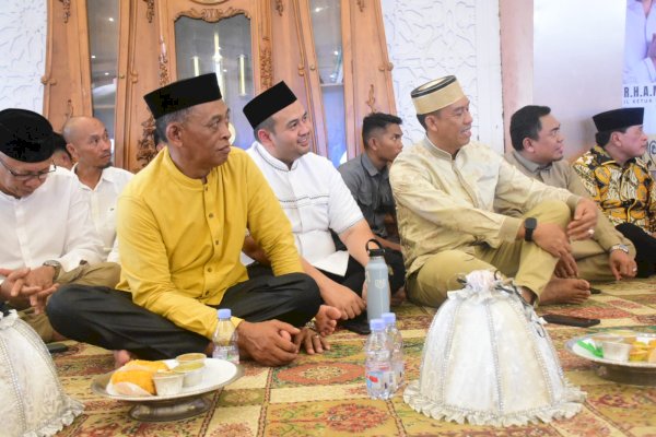 DPRD Sinjai Bersama Ribuan Jemaah Ikuti Tausiah Ustaz Abdul Somad