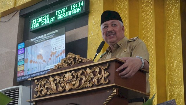 Bupati Pinrang H. A. Irwan Hamid, S.Sos, bersama jajaran Forkopimda, menghadiri Peringatan Maulid Nabi Muhammad SAW tingkat Kabupaten Pinrang.