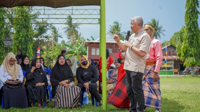 Bupati Pinrang, H. A. Irwan Hamid, S.Sos.