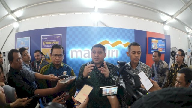 Wali Kota Makassar Munafri Arifuddin membuka gelaran Livin’ Fest 2025 yang dihelat Bank Mandiri Region X/Sulawesi dan Maluku.
