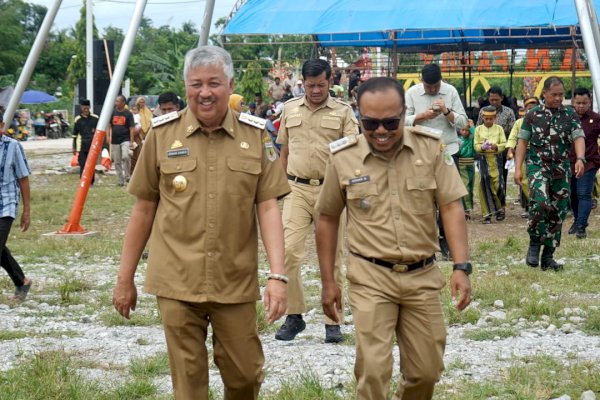 Bupati Irwan Syukuri Panen Melimpah di Padangloang, Tekankan Inovasi Pertanian Berkelanjutan
