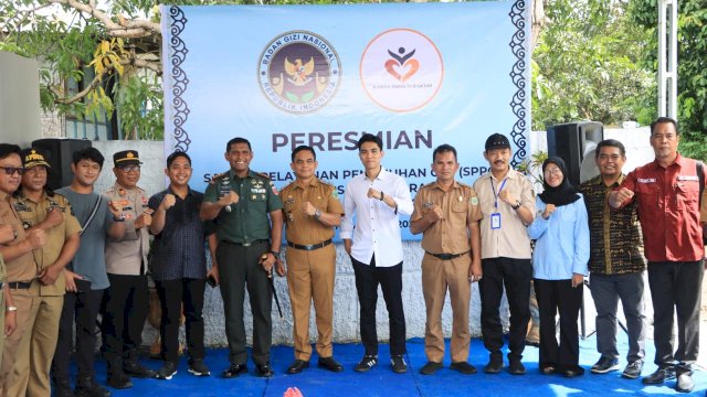 Wakil Bupati Pinrang Sudirman Bungi, S.IP., M.Si., bersama Komandan Distrik Militer 1404/Pinrang, Letkol Inf. Abdullah Mahuwa, meresmikan penggunaan Satuan Pelayanan Pemenuhan Gizi (SPPG) Yayasan Karsa Bhakti Rakyat.