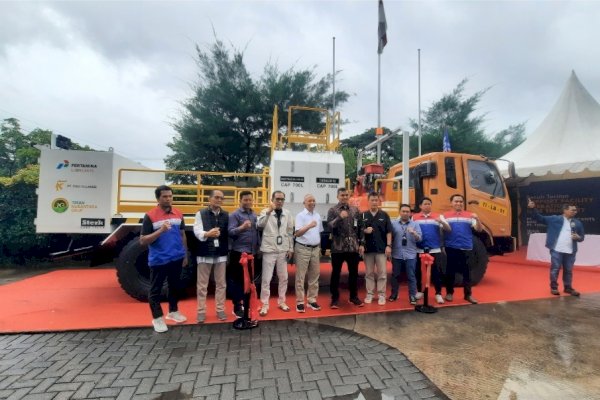 PT Tiran Terima Mobil Lube Truck Set, Komitmen PT Pertamina Beri Kontribusi Terbaik Bagi Konsumen