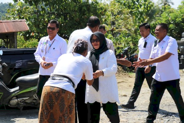 Wabup Lutim Kunjungi Korban Kebakaran di Cendana Hitam, Beri Dukungan Moril