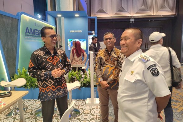Bupati Irwan Hadiri Angin Mammiri Business Fair 2025, Dorong Investasi Ekonomi Hijau