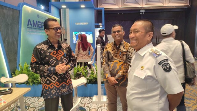 Bupati Luwu Timur, Irwan Bachri Syam menghadiri acara Angin Mammiri Business Fair dan South Sulawesi Investment Forum Tahun 2025.