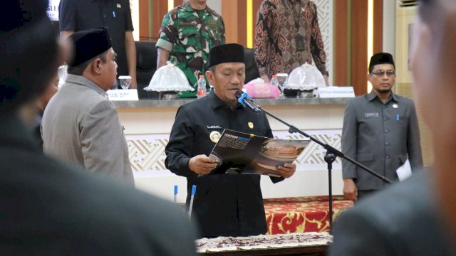 Bupati Luwu Timur, Irwan Bachri Syam, melantik sejumlah pejabat lingkup Pemkab Lutim.