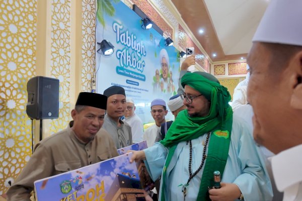 Lima ASN Kembali Terima Hadiah Umrah Gratis pada Tabligh Akbar Luwu Timur
