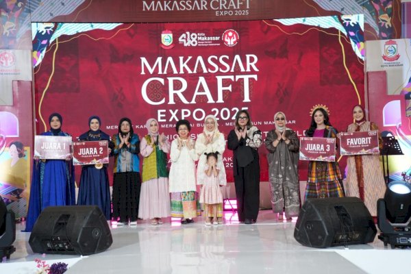 Fashion Show Wastra Jadi Sorotan, Tampilkan Keindahan Kain Khas Sulawesi Selatan