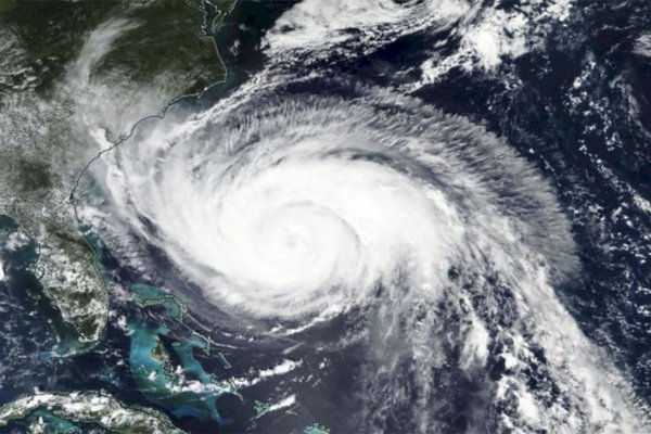 Ada Siklon Tropis Senyar dan Koto, BMKG Imbau Waspada Gelombang Tinggi hingga 6 Meter