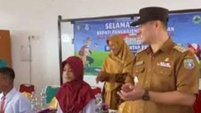 Cegah DBD, Bupati Pangkep Yusran Lalogau Ajak Sekolah Rutin Bersih-Bersih di Musim Hujan