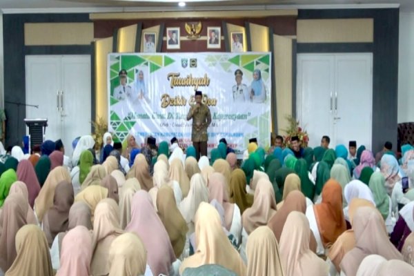 Pembinaan Spiritual, Pemkab Pangkep – BKMT Gelar Tausiah