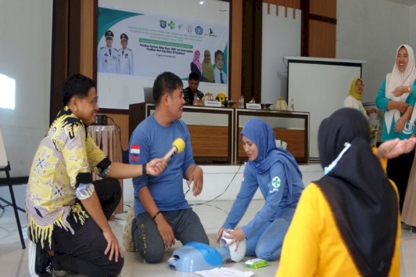 PERKI dan Pemkab Pangkep Latih Nakes Kepulauan Kuasai Bantuan Hidup Dasar