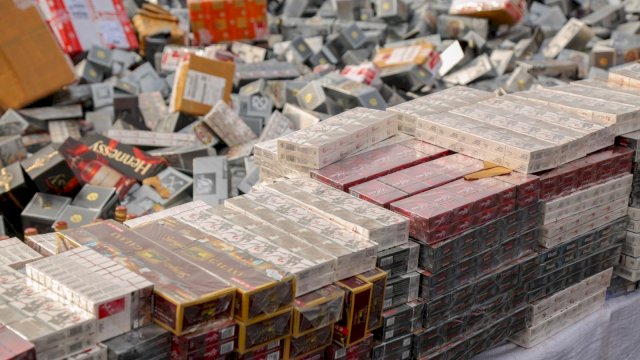 Purbaya Janji Tak Ada Kompromi untuk Rokok Ilegal, Tapi Ada Jalan Legal-Berlaku Desember 2025