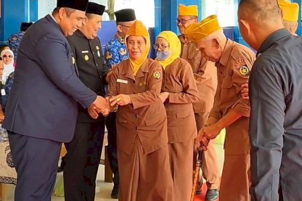 Pemkab Maros Tingkatkan Perhatian bagi Veteran Melalui Bantuan Sembako