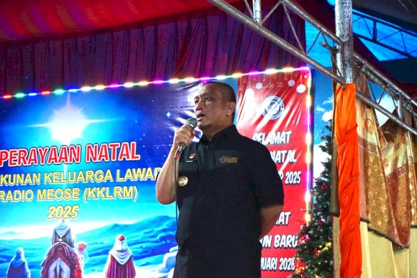 Hadiri Natal KKLRM, Bupati Irwan Ingatkan Ketertiban Jelang Tahun Baru