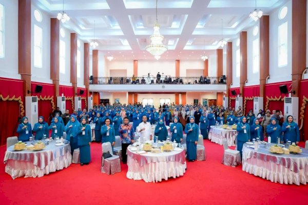 Buka Rakerda TP PKK Sulsel 2025, Gubernur Andi Sudirman: Peran PKK untuk Kesejahteraan Keluarga