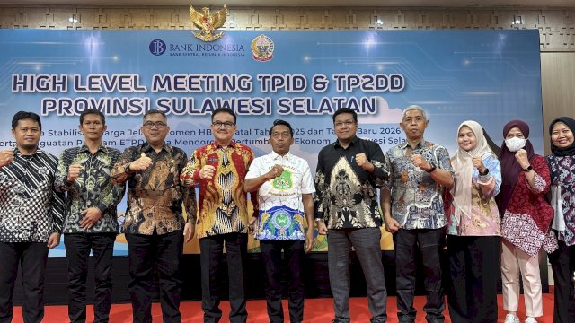 Bupati Sidrap, Syaharuddin Alrif, menghadiri High Level Meeting Tim Pengendalian Inflasi Daerah (TPID) dan Tim Percepatan dan Perluasan Digitalisasi Daerah (TP2DD) Provinsi Sulawesi Selatan.