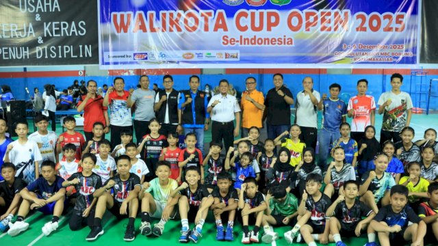 Kejuaraan Bulutangkis Wali Kota Cup Open 2025.