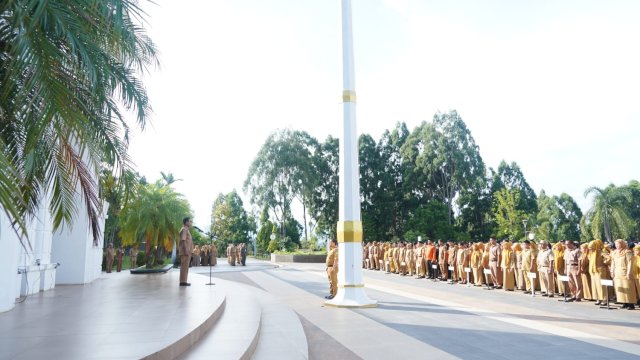 Apel Pagi Pemkab Lutim.