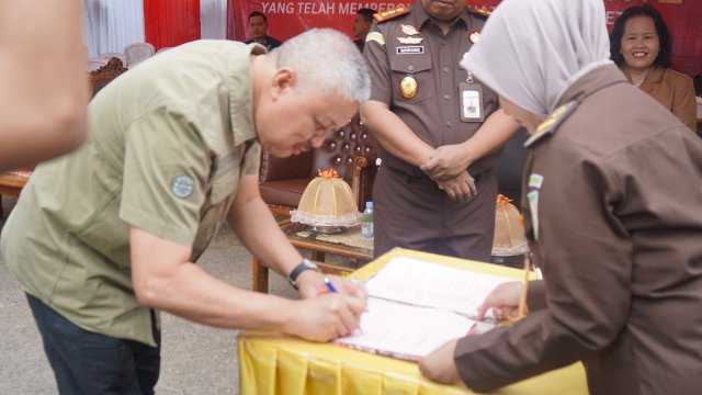 Bupati Pinrang H.A. Irwan Hamid, S.Sos.