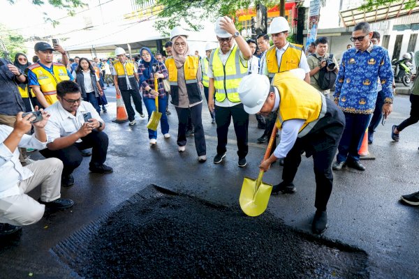 Gubernur Sulsel Resmi Groundbreaking Preservasi Jalan Paket 1 MYC Senilai Rp430 Miliar