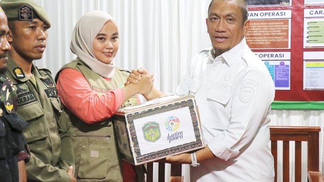 &lrm;Dari Nuha ke Burau, Bupati Ibas dan Kapolres Ario Meninjau Pos Siaga Nataru 2026