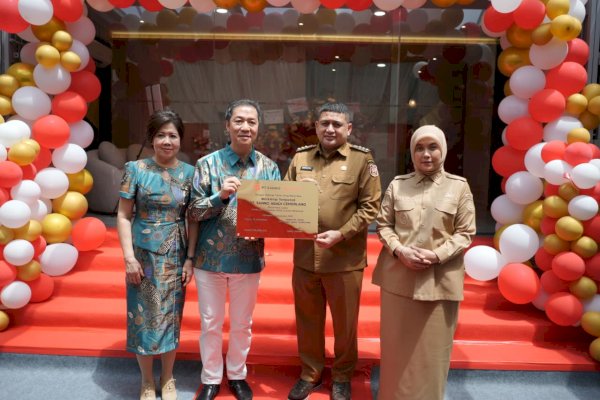 Dorong Pertumbuhan Industri, Munafri-Aliyah Resmikan Pabrik Kaca PT Sanno Abadi Cemerlang