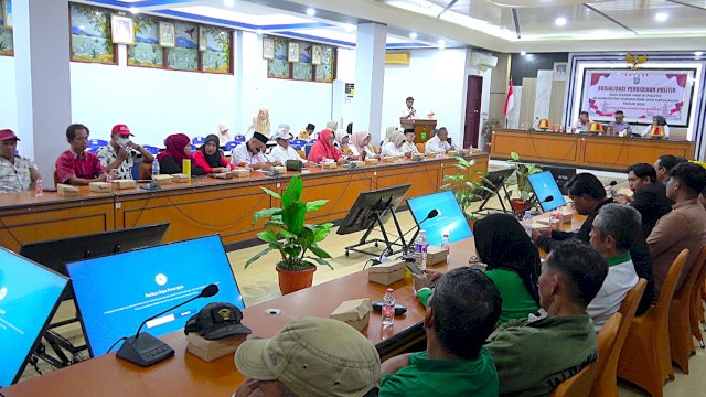 Kesbangpol Pangkep Gelar Pendidikan Politik untuk Kader Parpol