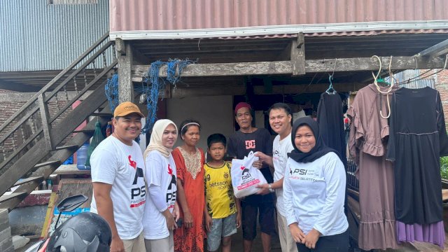Tebar Kebaikan, PSI Sulsel Konsisten Keliling Daerah Berbagi Jumat Berkah