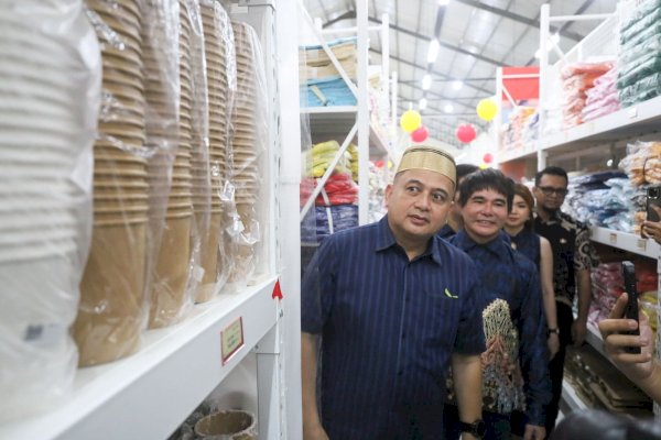 RJ Toserba Resmi Dibuka, Wali Kota Appi Minta Manajemen Prioritaskan Produk UMKM Lokal