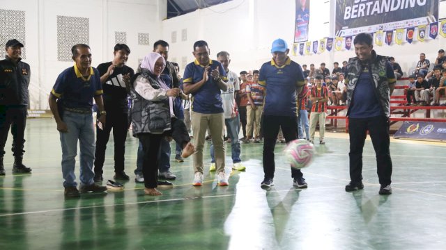 Puluhan Pemain Pro Tampil di Futsal Uncledils MGM 2025, Wabup Lutim Buka Turnamen