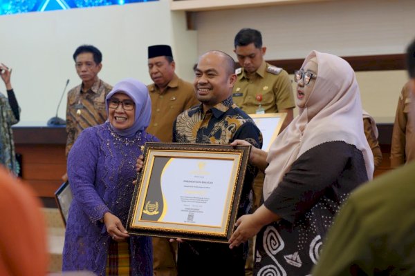 Komitmen Transparansi Diskominfo Berbuah Hasil, Pemkot Makassar Raih Predikat Informatif