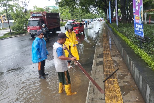 Instruksi Tegas Wali Kota Appi, Semua SKPD, Camat &#038; Lurah Siaga Cuaca Ekstrem
