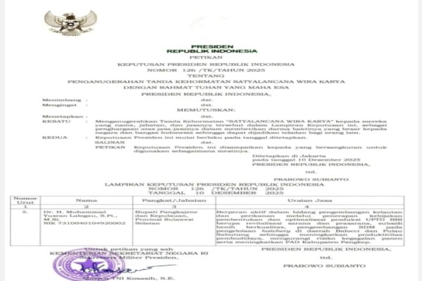 Bupati Pangkep Yusran Lalogau Terima Satyalancana Wira Karya dari Presiden Prabowo