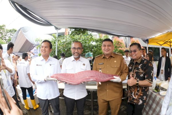 Perkuat Hilirisasi Komoditas Laut, Wali Kota Makassar Lepas Ekspor Perdana Gurita ke Jepang