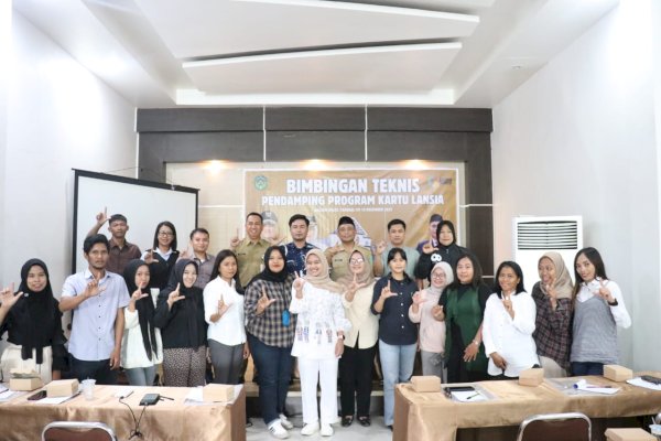 Pemkab Lutim Tingkatkan Kompetensi Pendamping Lansia Lewat Bimtek