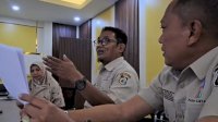 Kembalikan Fungsi Fasum, Perumda Pasar Tertibkan Pedagang di Depan Pabaeng-baeng