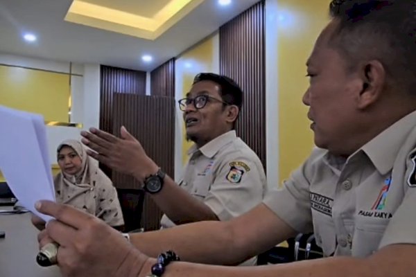 Kembalikan Fungsi Fasum, Perumda Pasar Tertibkan Pedagang di Depan Pabaeng-baeng