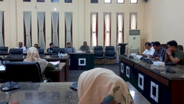 RDP DPRD Pangkep Ungkap Dugaan Penyalahgunaan Gaji Petugas Kebersihan