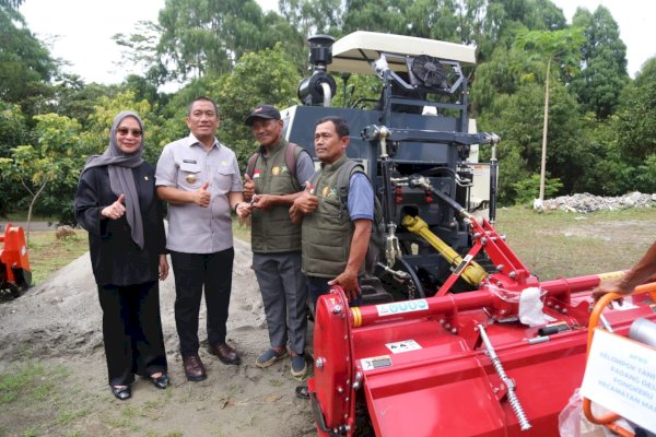 247 Unit Alsintan Disalurkan, Bupati Luwu Timur Apresiasi Dedikasi Petani