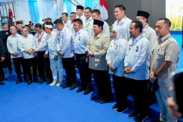 Gubernur Sulsel Terima Satyalancana Wira Karya dari Presiden Prabowo