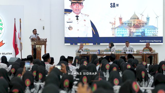 Bupati Sidrap, H. Syaharuddin Alrif.